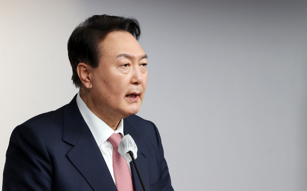윤석열 국민의힘 대선후보가 19일 오전 서울 여의도 중앙당사에서 장애인 관련 정책공약을 발표하고 있다. [연합]