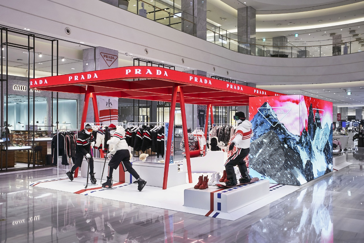현대백화점 판교점 1층 프라다(PRADA) 팝업스토어 ‘프라다 온 아이스’ 모습. [현대백화점 제공]