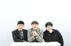 김도형(왼쪽부터) 부회장, 박정의 회장, 김민경 부회장. [서울연극협회 제공]