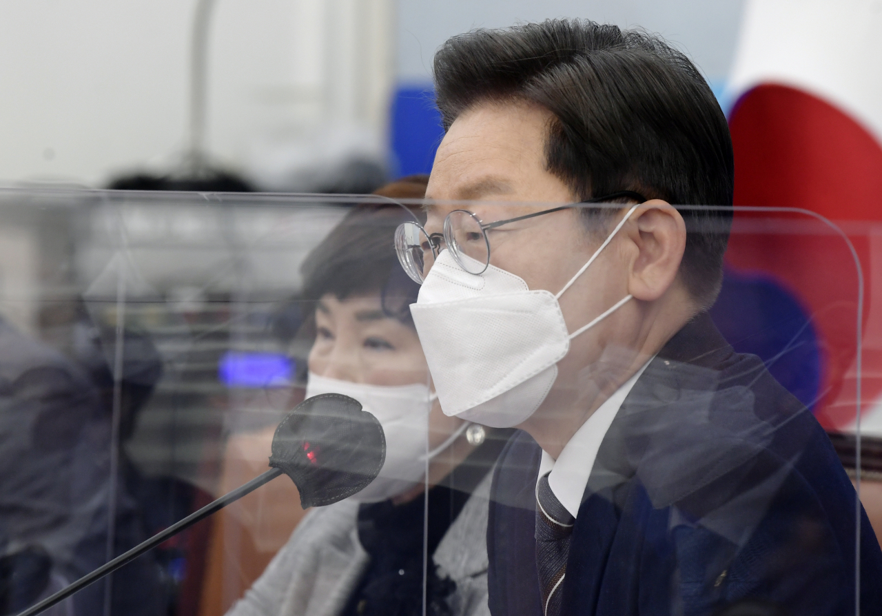 더불어민주당 이재명 대선 후보가 21일 서울 여의도 국회에서 열린 'K-방역! 과학방역으로 한 단계 진화합니다' 코로나19 위기대응특위 긴급점검회의에서 발언하고 있다. [사진=이상섭 기자]