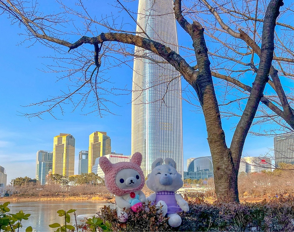 인형의 석촌호수, 롯데월드, 서울스카이 방문