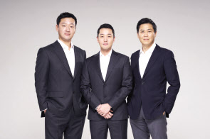 왼쪽부터 홍주열 테이스티나인 대표, 정중교·박재연 프레시지 공동대표. [프레시지 제공]