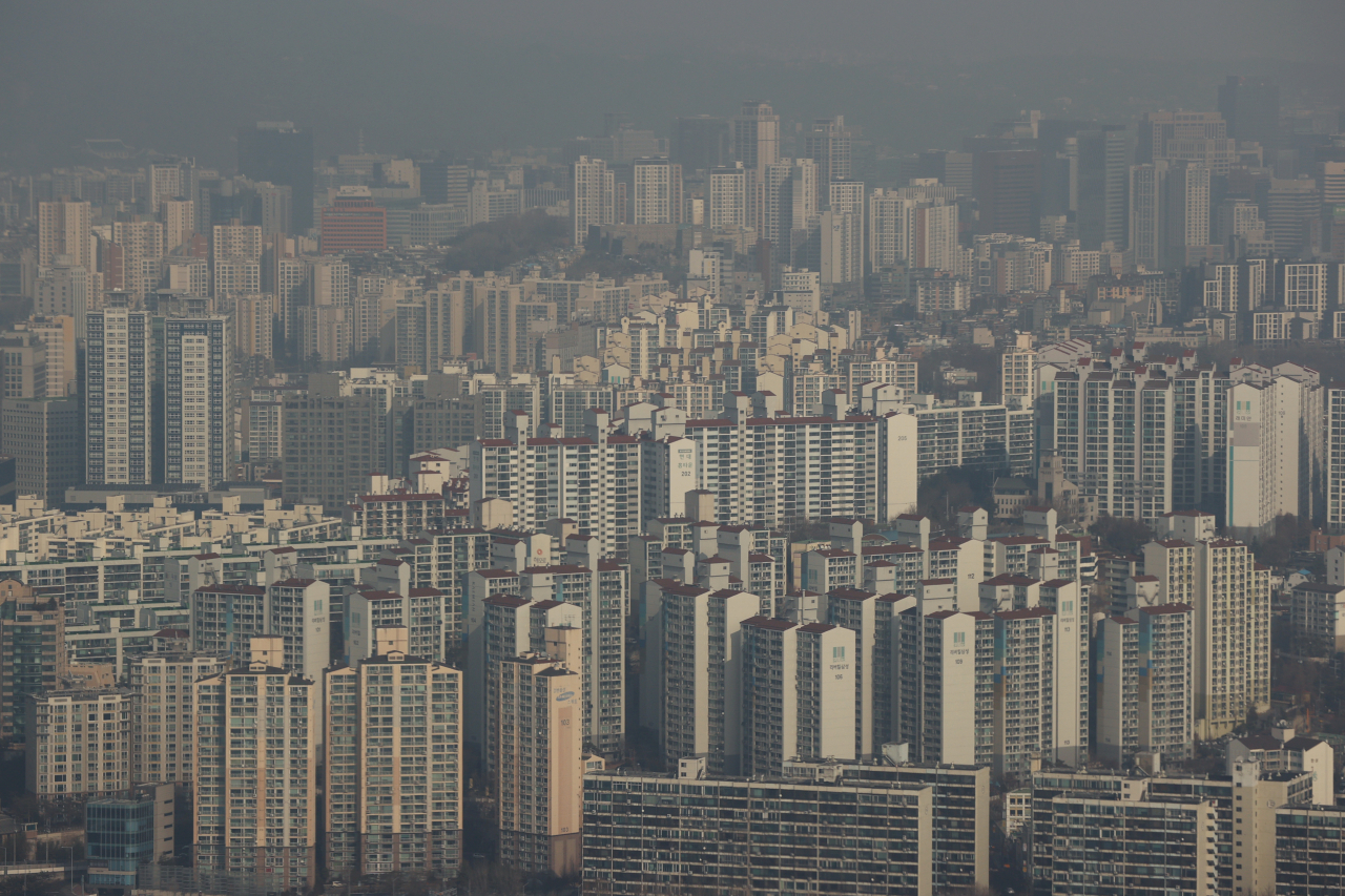 지난 23일 서울 영등포구 63스퀘어에서 바라본 시내 아파트 모습(사진은 기사 내용과 관련없음). [연합]