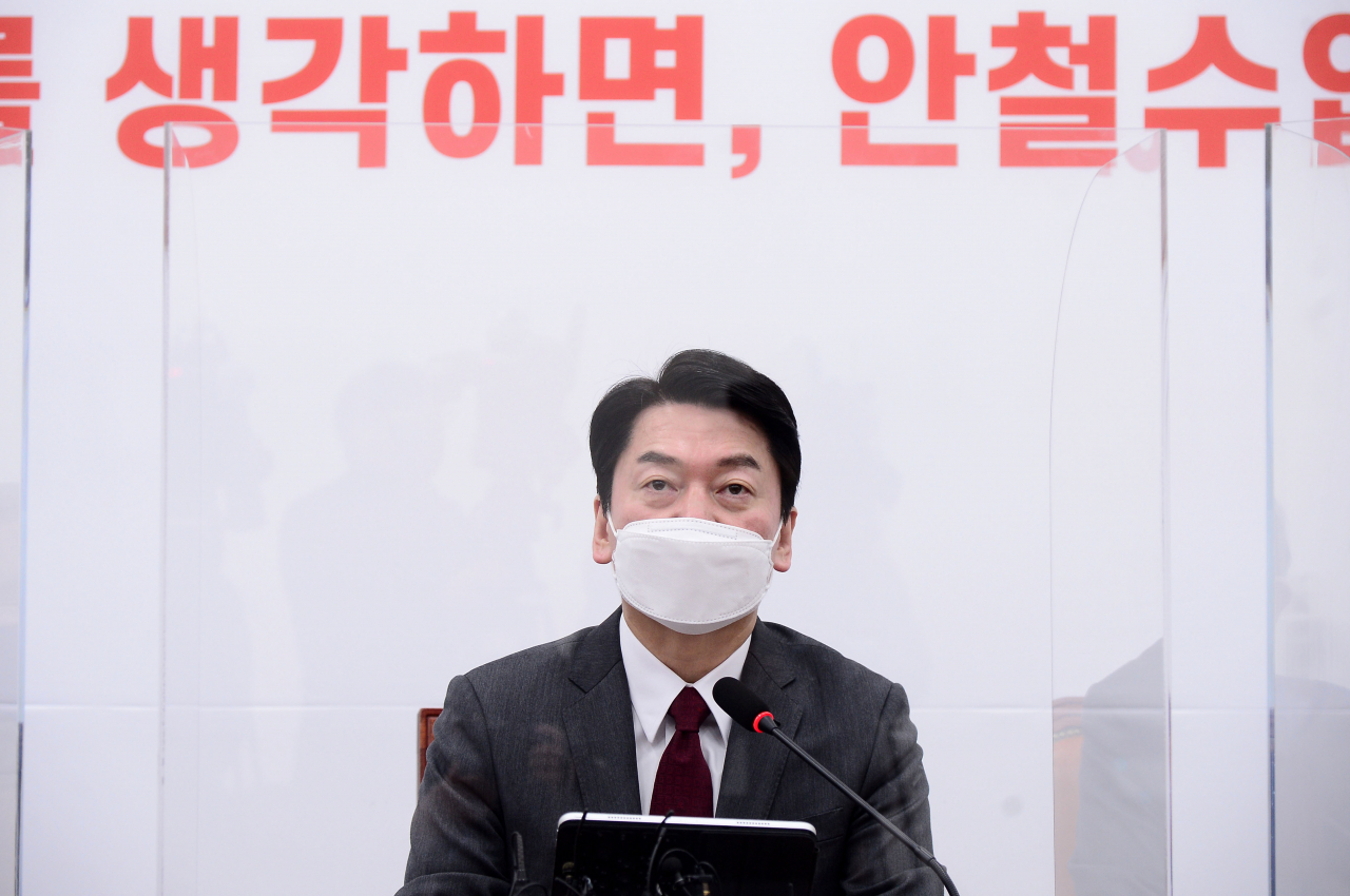 안철수 국민의당 대선후보가 27일 오전 국회에서 열린 중앙선거대책위원 회의에서 발언하고 있다. [헤럴드경제=이상섭 기자]