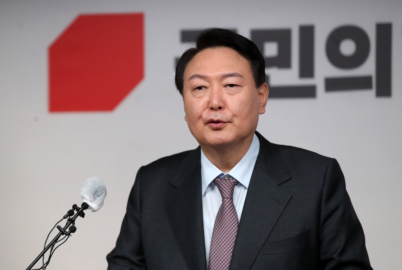 윤석열 국민의힘 대선 후보가 27일 오전 서울 여의도 당사에서 정치 분야 공약을 발표하고 있다. [헤럴드경제=이상섭 기자]