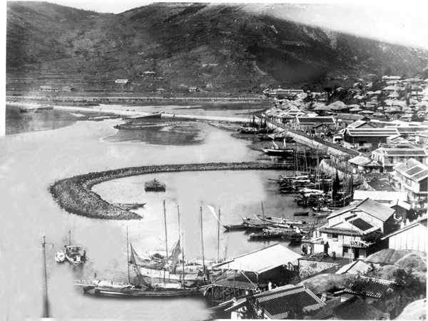1910년대 여수 구항의 모습.