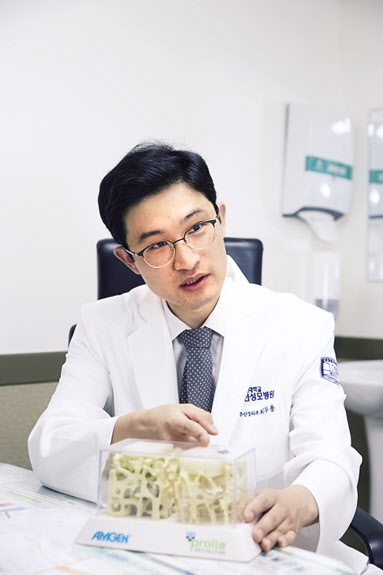 가톨릭대 인천성모병원 뇌병원 척추신경외과 최두용 교수.