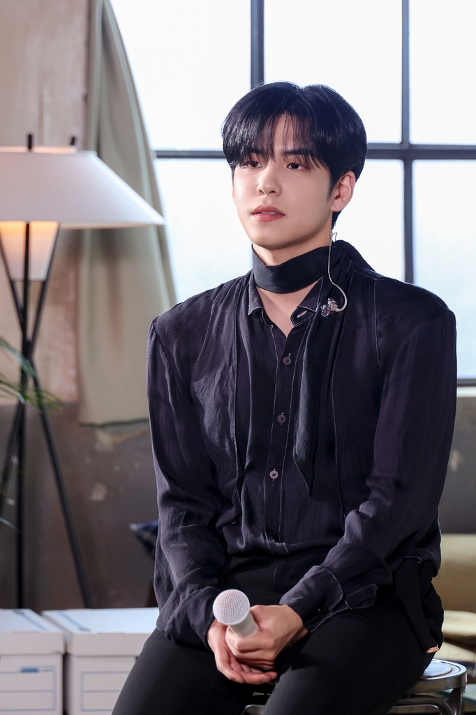 (Credit: JYP Entertainment)