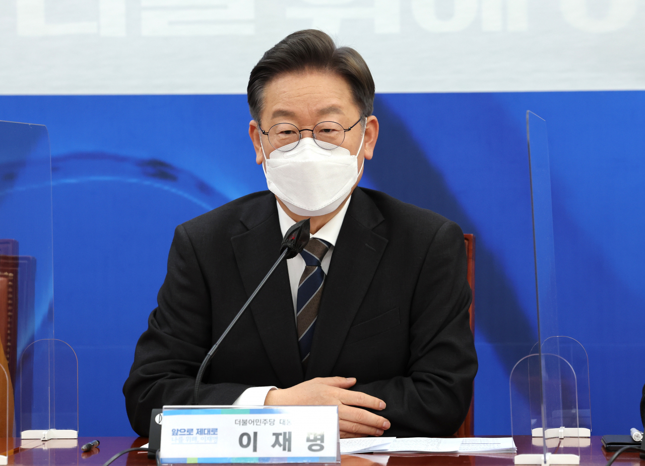 더불어민주당 이재명 대선후보가 8일 국회에서 열린 코로나19 위기대응특위 오미크론 대응 긴급점검회의에서 발언하고 있다. [사진=이상섭 기자]