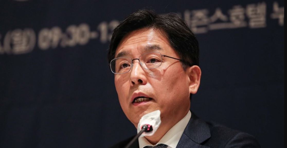 This file photo, Noh Kyu-duk, special representative for Korean Peninsula peace and security affairs, speaks during a Seoul forum on Oct. 25, 2021. (Yonhap)