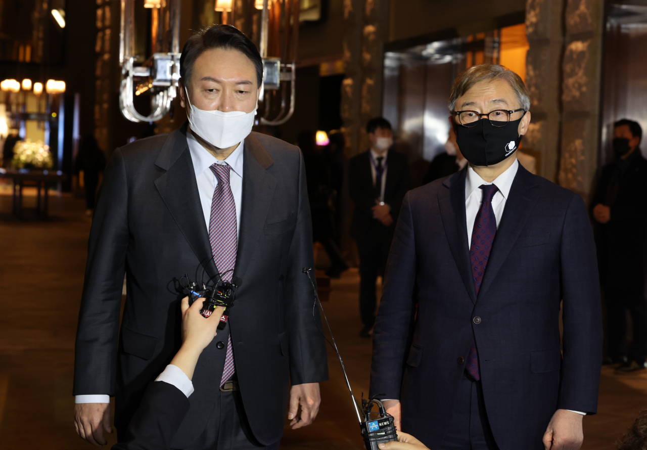 윤석열 국민의힘 대선후보(왼쪽)와 최재형 전 감사원장[연합]