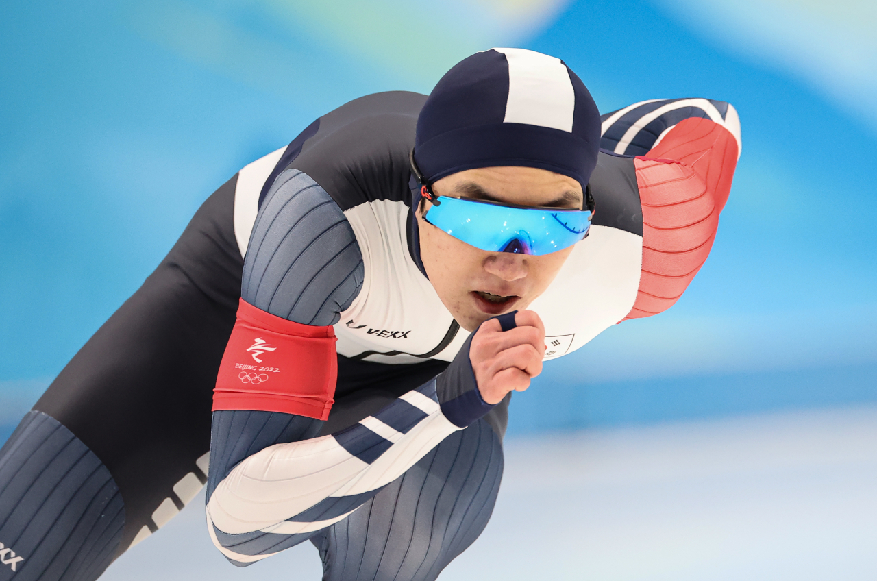 차민규가 12일 스피드스케이팅 남자 500m 경기에서 역주하고 있다. [연합]