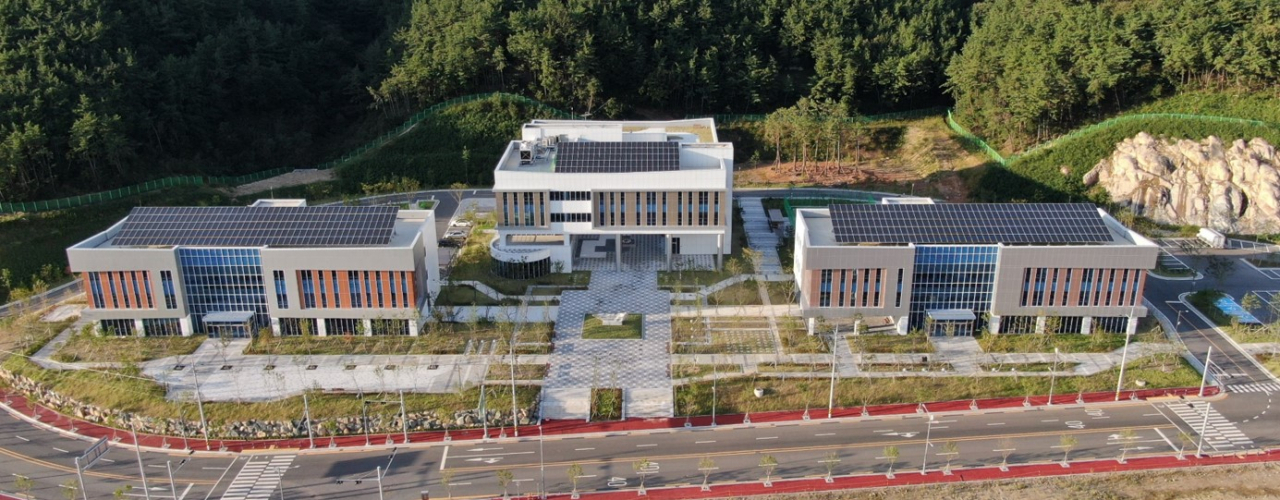 경남로봇랜드재단 로봇연구센터 전경. [경남도 제공]