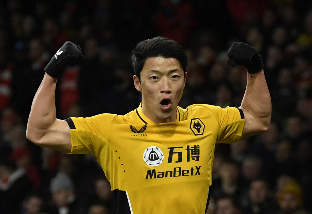 황희찬이 25일(한국시간) EPL 아스널전서 선제골을 터뜨린 후 세리머니를 펼치고 있다. [로이터]
