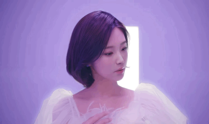 가상인간 한유아 뮤직비디오 한 장면. [스마일게이트 제공]
