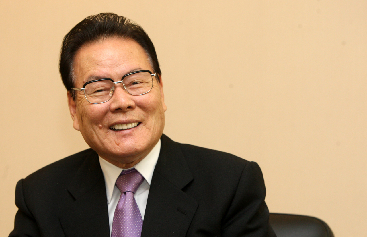문화부 초대 장관을 지낸 이어령 이화여자대학교 명예석좌교수가 26일 암 투병 끝에 별세했다. 연합뉴스
