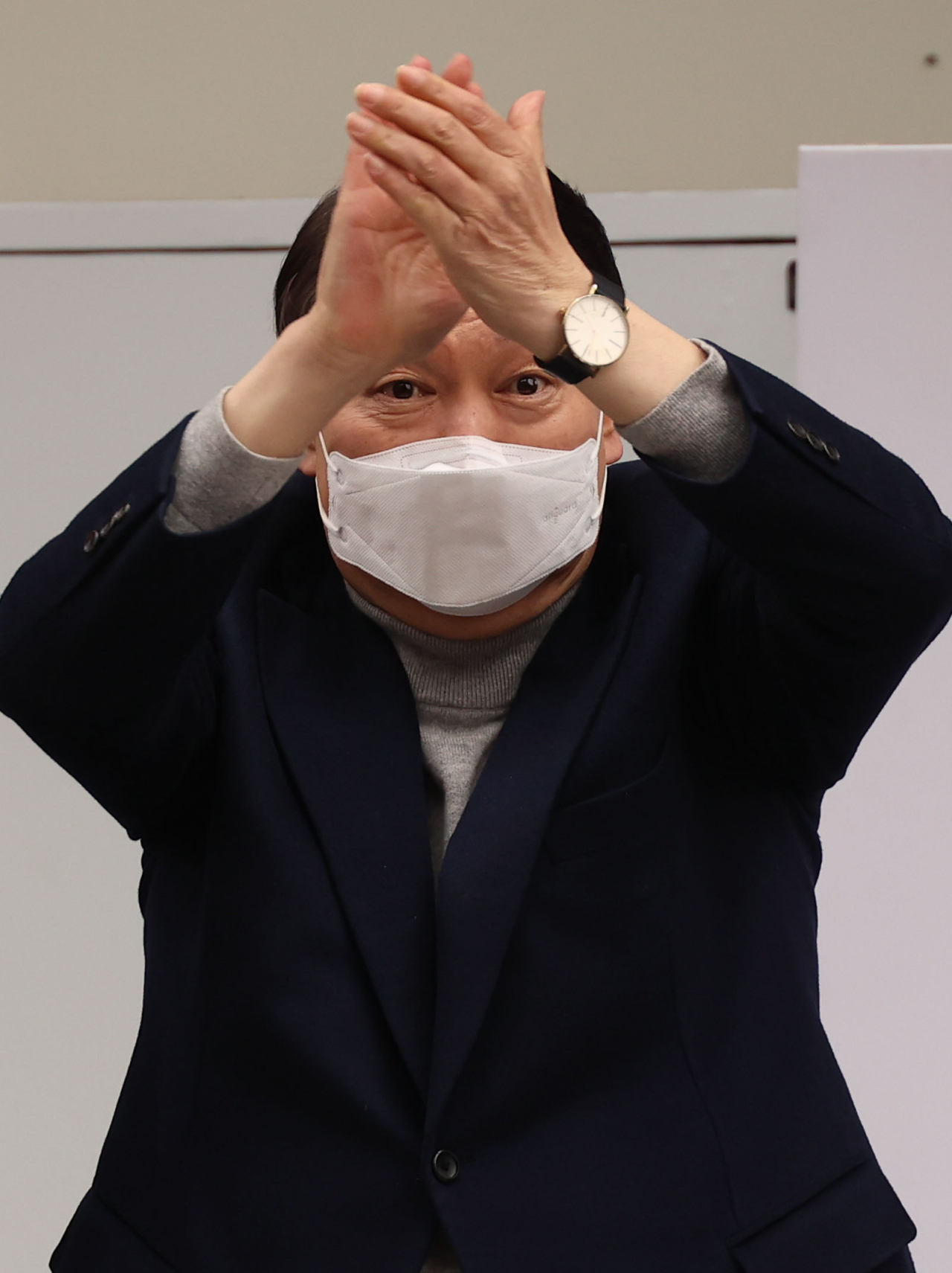 윤석열 국민의힘 대선 후보가 26일 오후 서울 구로구 홈플러스 신도림점 앞에서 유세하고 있다. [연합]
