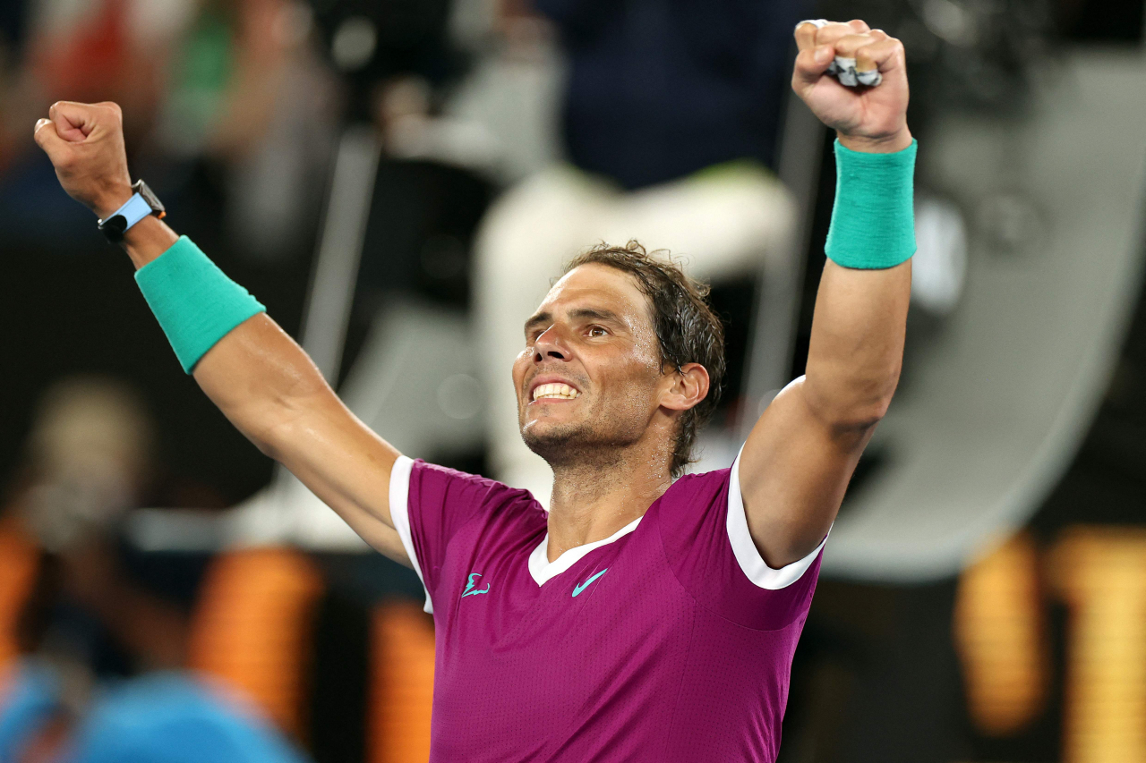 라파엘 나달(5위·스페인)이 남자프로테니스(ATP) 투어 텔셀 멕시코오픈(총상금 167만8065달러) 단식 우승을 차지했다. 사진은 28일(현지시간) 호주 멜버른에서 열린 호주오픈 남자 단식 준결승에서 라파엘 나달(세계랭킹 5위·스페인)이 마테오 베레티니(7위·이탈리아)를 상대로 승리한 뒤 두 팔을 벌려 환호하고 있다. [연합]