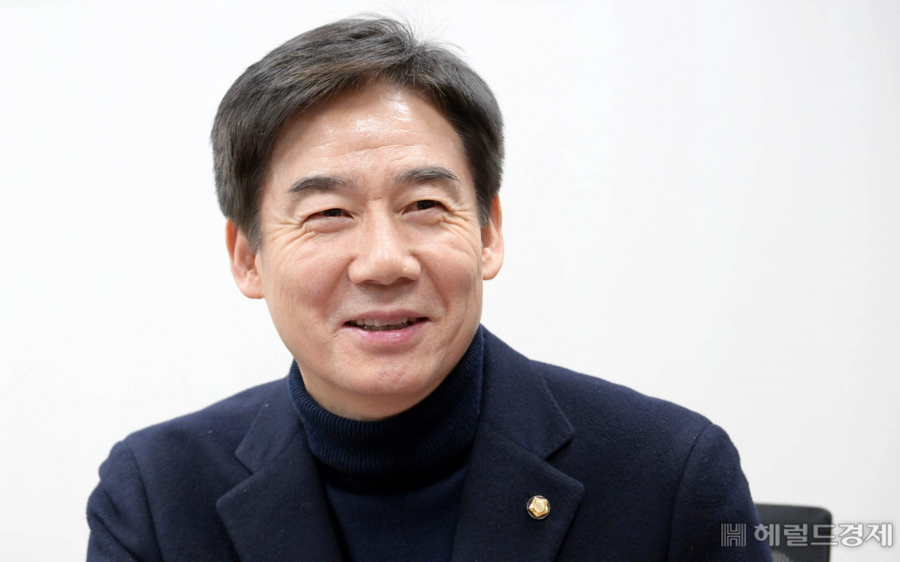 이용호 국민의힘 선거대책본부 정권교체동행위원회 대외협력본부장이 25일 국회에서 헤럴드경제와 인터뷰를 하고 있다. [이상섭 기자]