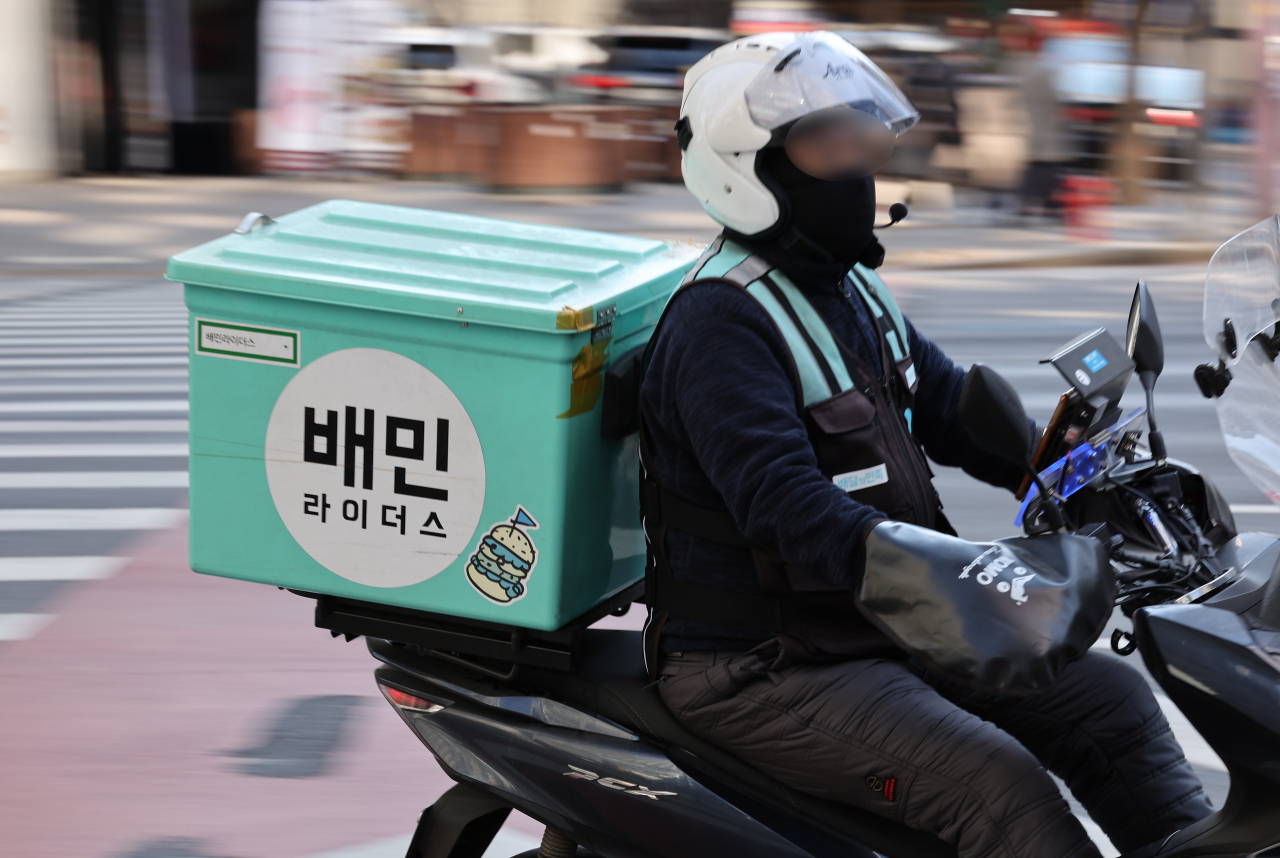 서울 시내에서 운행 중인 배민라이더스 배달 오토바이. [연합]