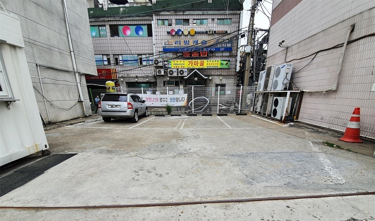 녹색주차장 조성 전인 종로구에 위치한 민영주차장. [종로구 제공]