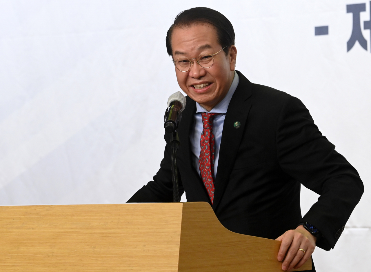 국민의힘 권영세 선대본부장이 10일 오후 서울여의도 국회 도서관에서 열린 선대본부 해단식에서 발언하고 있다. [연합]