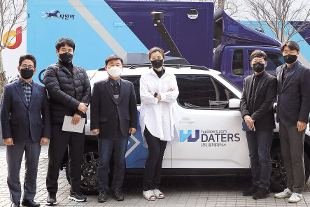 조현민(왼쪽 네번째) 한진 마케팅 및 미래성장전략 총괄 사장 [한진 제공]