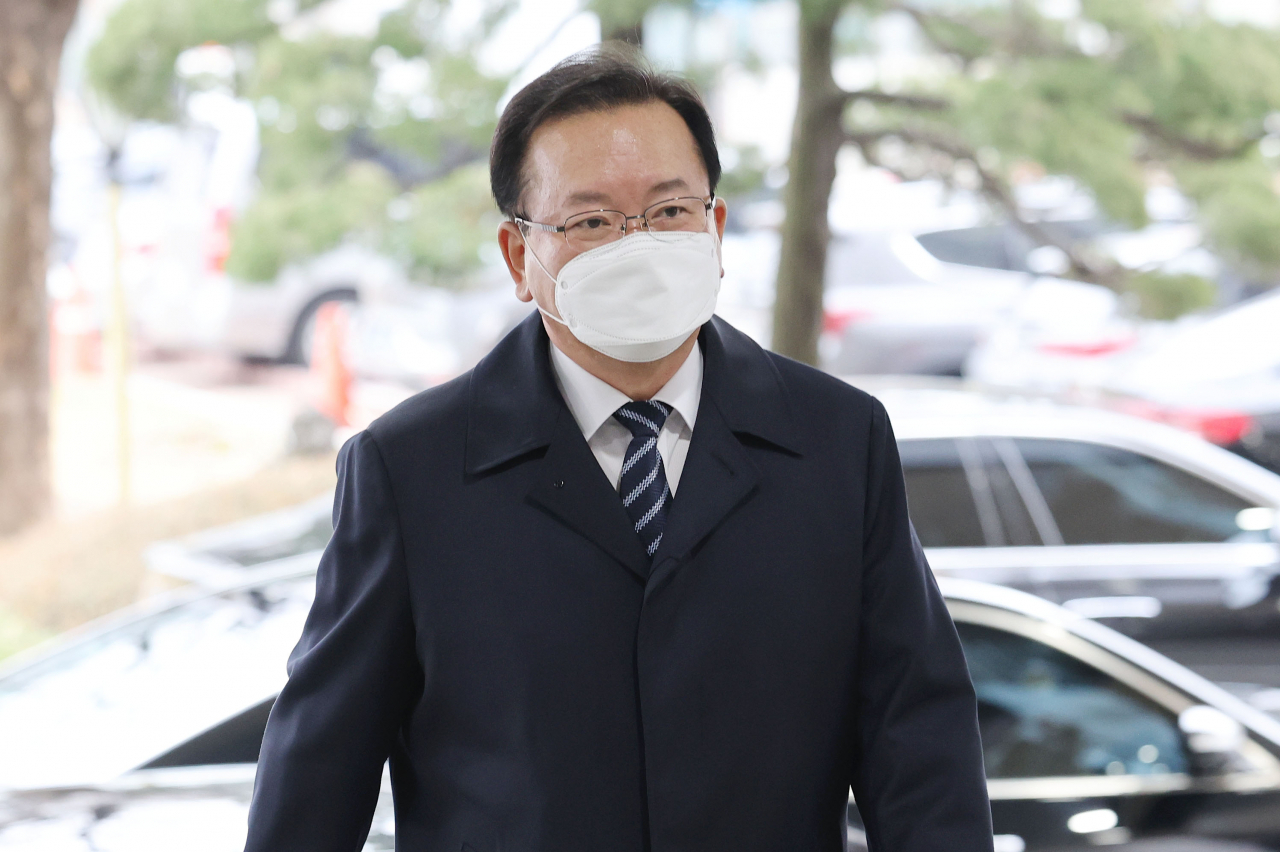 김부겸 국무총리가 14일 오전 정부서울청사로 출근하고 있다. [연합]
