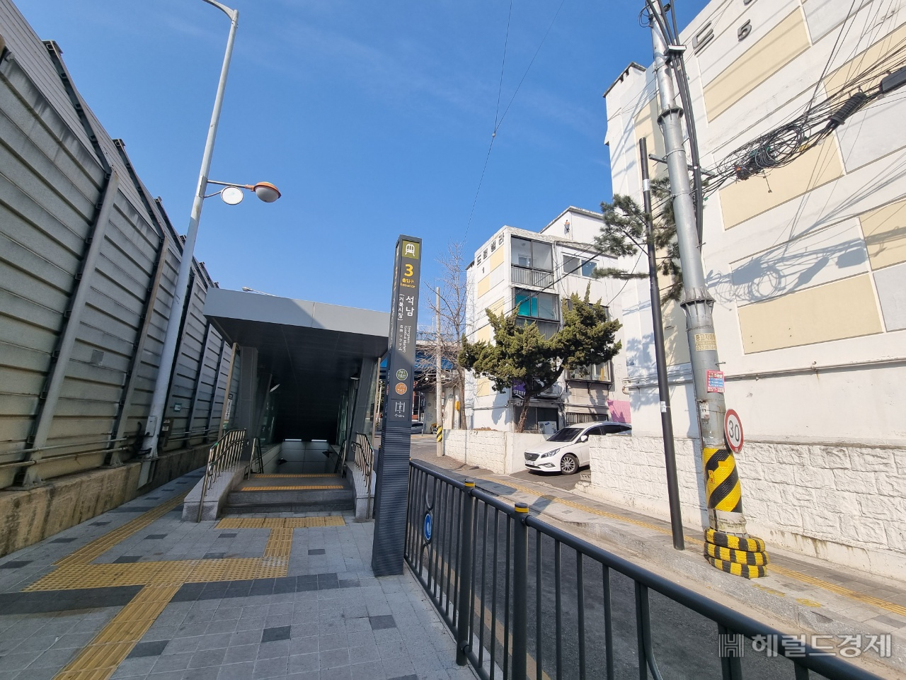 7호선 종점인 석남역 모습.