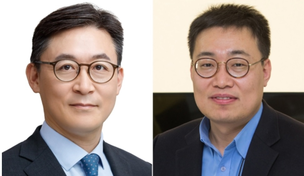 [사진=권대영 금융정책국장(왼쪽), 이동훈 전 금융정책과장(오른쪽)]