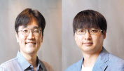 포스텍(포항공과대) 물리학과의 이길호(왼쪽) 교수와 조길영 교수. [삼성전자 제공]