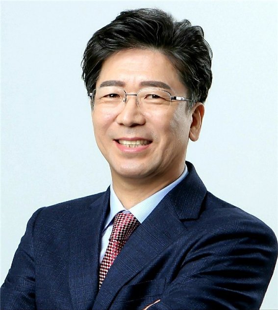 윤봉근 국민소통위원