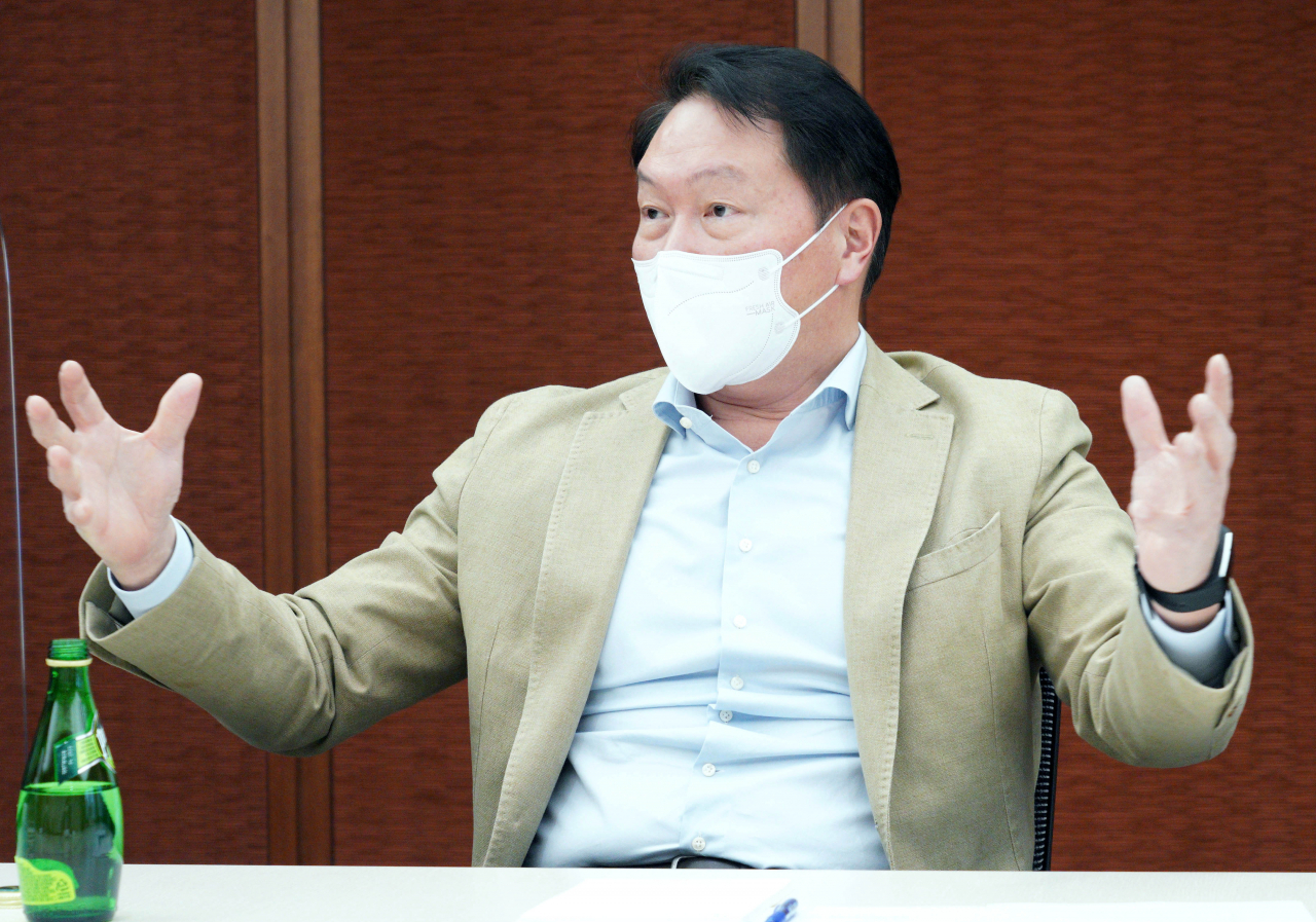 최태원 대한상공회의소 회장이 지난 23 오후 서울 중구 대한상의 건물에서 기자간담회를 하는 모습.[대한상의 제공]