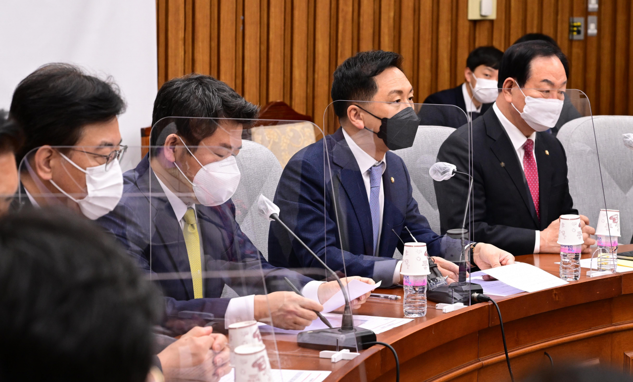 김기현 국민의힘 원내대표가 25일 오전 서울 여의도 국회에서 열린 원내대책회의에서 발언하고 있다. [연합]