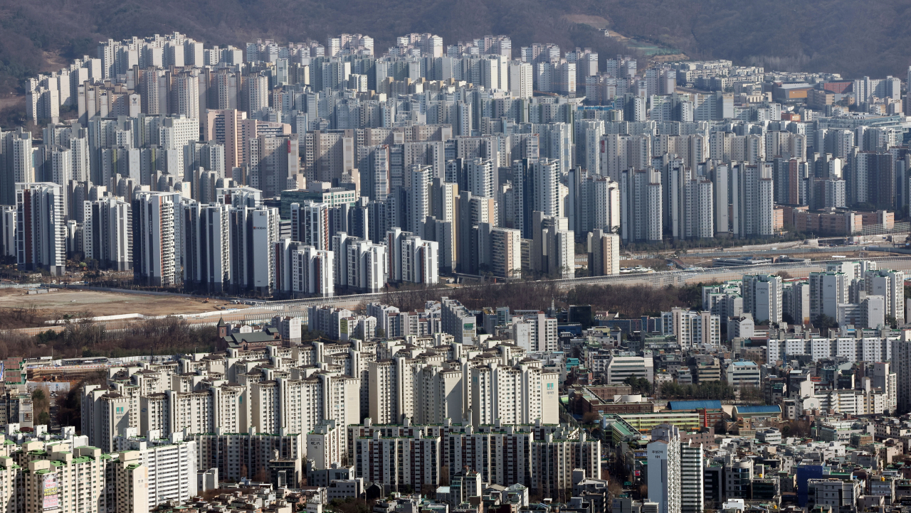 서울 시내 아파트 단지 모습. [연합]