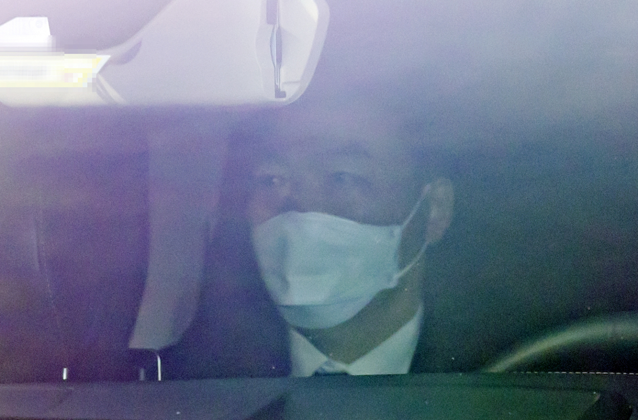 김오수 검찰총장이 25일 오전 서초구 대검찰청으로 출근하고 있다. [연합]