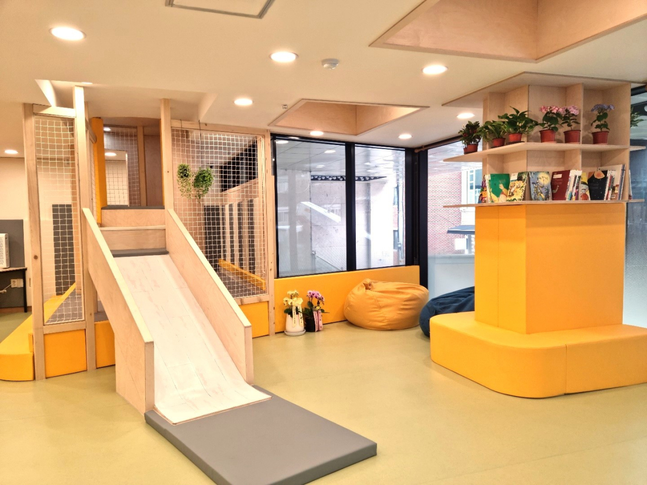 18일 문을 연 논현2동 논현키움센터. [강남구 제공]