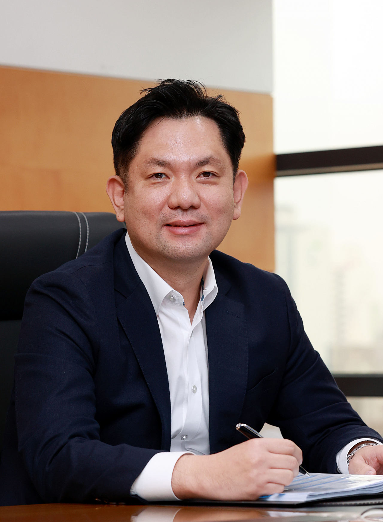 교촌치킨을 운영하는 교촌에프앤비가 30일 주주총회 및 이사회를 거쳐 윤진호 사장을 단독 대표이사로 선임했다. [교촌에프앤비 제공]