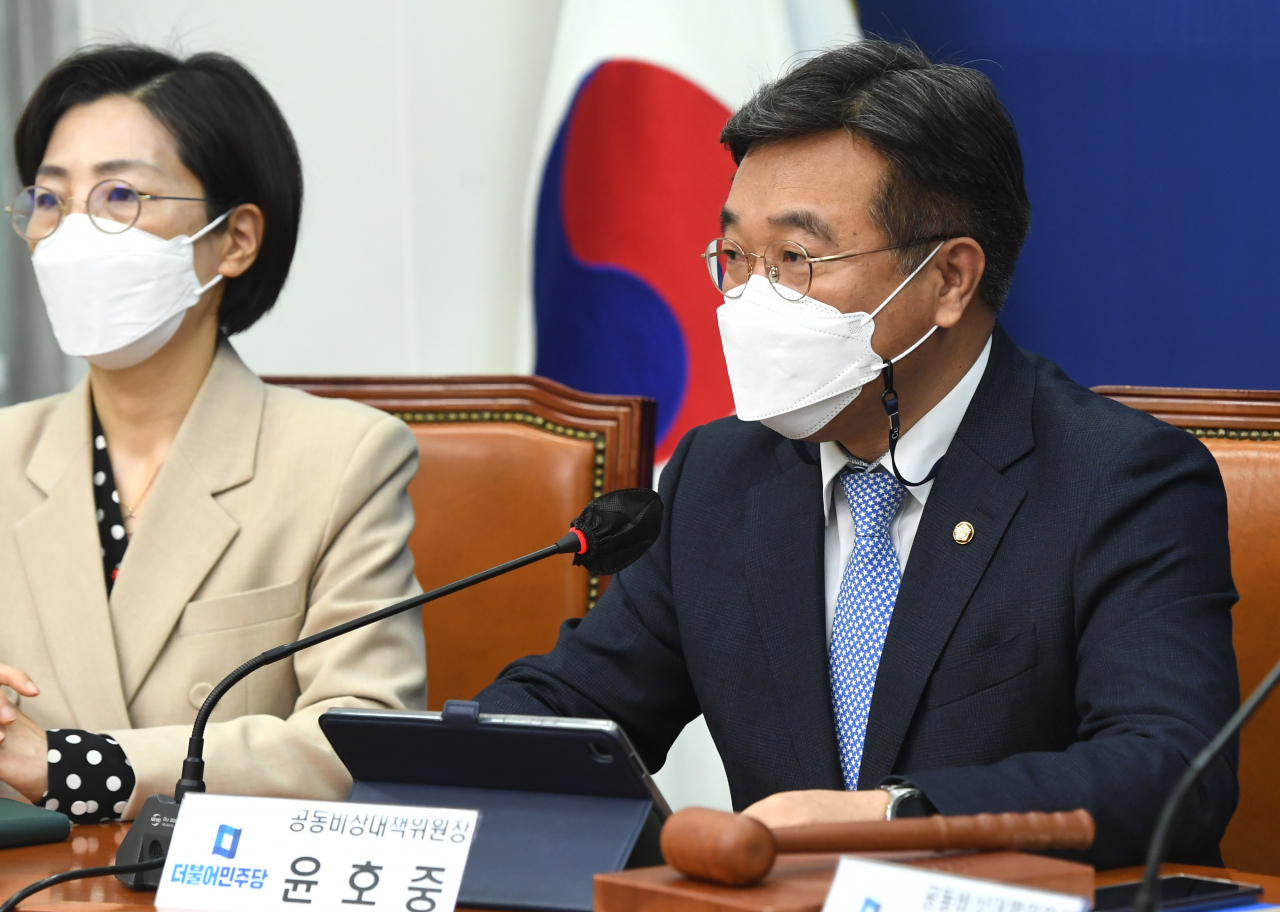 더불어민주당 윤호중 공동비상대책위원장이 1일 서울 여의도 국회에서 열린 비상대책위원회의에서 발언하고 있다. [연합]
