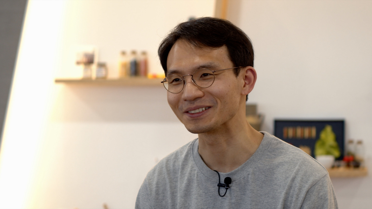 안현석 위미트 대표는 “지금까지 식물성 고기는 치맥처럼 문화적인 만족감까지는 주지 못했다고 생각한다”며 “고기 없이도 미식이 가능하다는 것을 보여주고 싶다”고 말했다. [사진=안경찬PD·시너지영상팀]