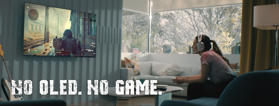 LG디스플레이 'NO OLED NO GAME' 영상 시리즈 '슈팅 게임'편 중 한 장면[LG디스플레이 제공]