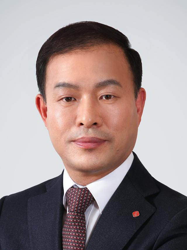 롯데헬스케어 대표로 선임된 이훈기 롯데지주 부사장.[롯데지주 제공]