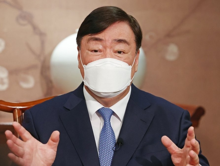 This unrelated file photo, taken Jan. 5, 2022, shows Chinese Ambassador to South Korea Xing Haiming speaking during an interview with Yonhap News Agency at his embassy in Seoul. (Yonhap)