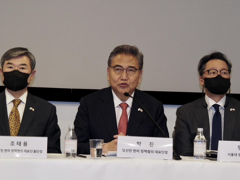 Rep. Park Jin (C) of the main opposition People Power Party, head of a seven-member delegation of President-elect Yoon Suk-yeol to the US, speaks in a press briefing in Washington on Thursday. (Yonhap)
