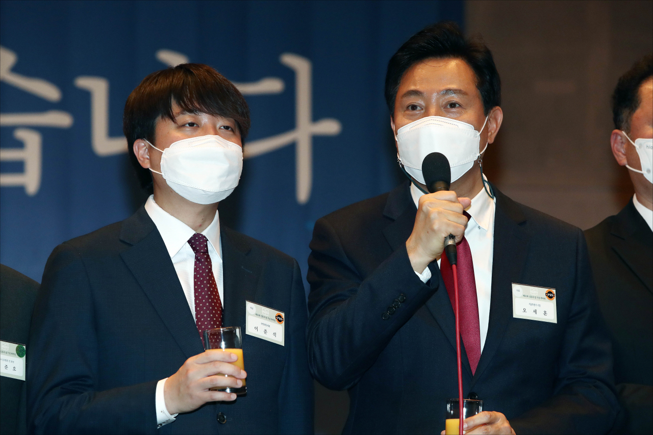 오세훈 서울시장이 6일 오후 서울 세종대로 한국프레스센터에서 열린 제66회 신문의 날 기념식에서 건배사를 하고 있다. [연합]