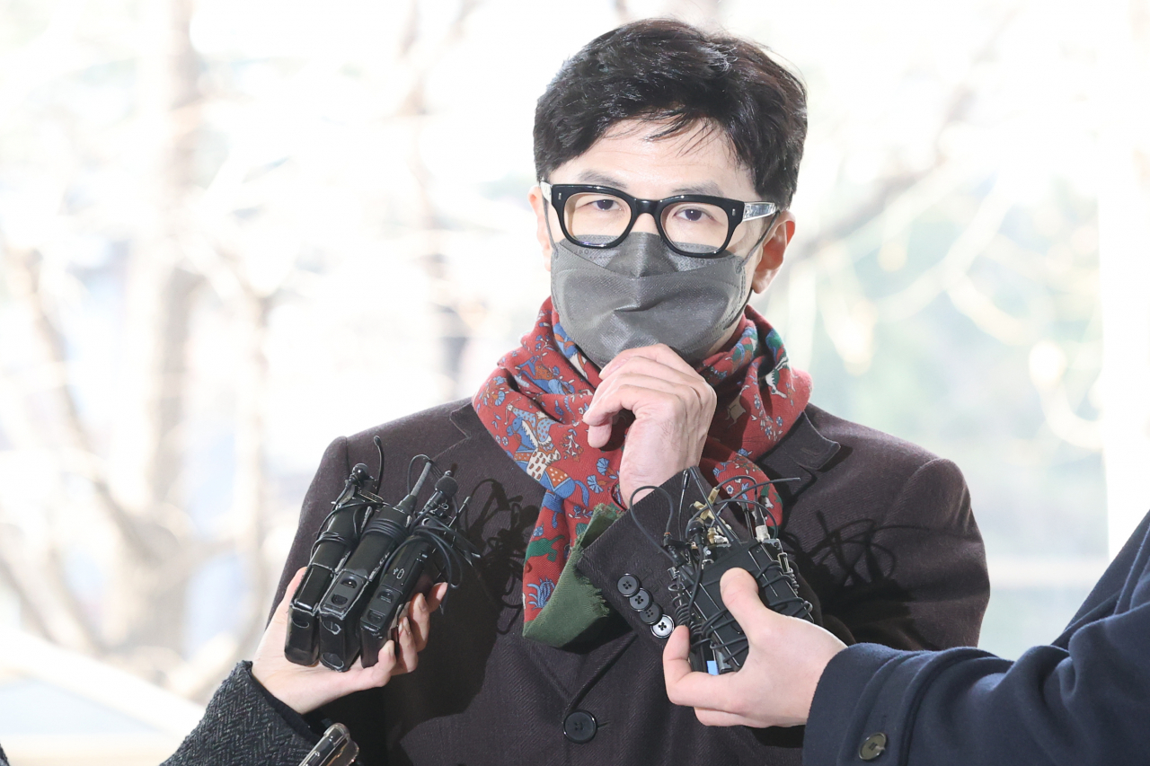 검찰이 한동훈 사법연수원 부원장(검사장)의 검언유착 의혹을 수사 2년 만에 무혐의 처분했다. [연합]