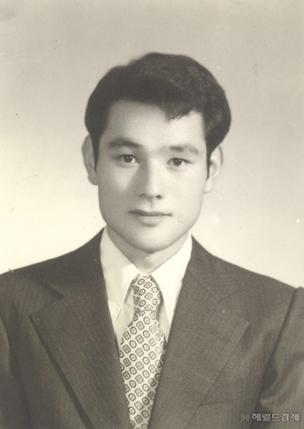 이용섭 광주시장 후보는 전남대 2학년 재직 중 행정고시에 합격했다. 그가 합격한 배경은 절박함과 그에 따른 집중력 이었다고 한다. [후보제공]