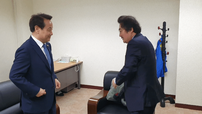 재선 도전에 나선 임택 광주 동구청장 후보가 11일 헤럴드경제 취재진과의 인터뷰에서 동구비전, 발전전략 등을 소개했다. 서인주 기자