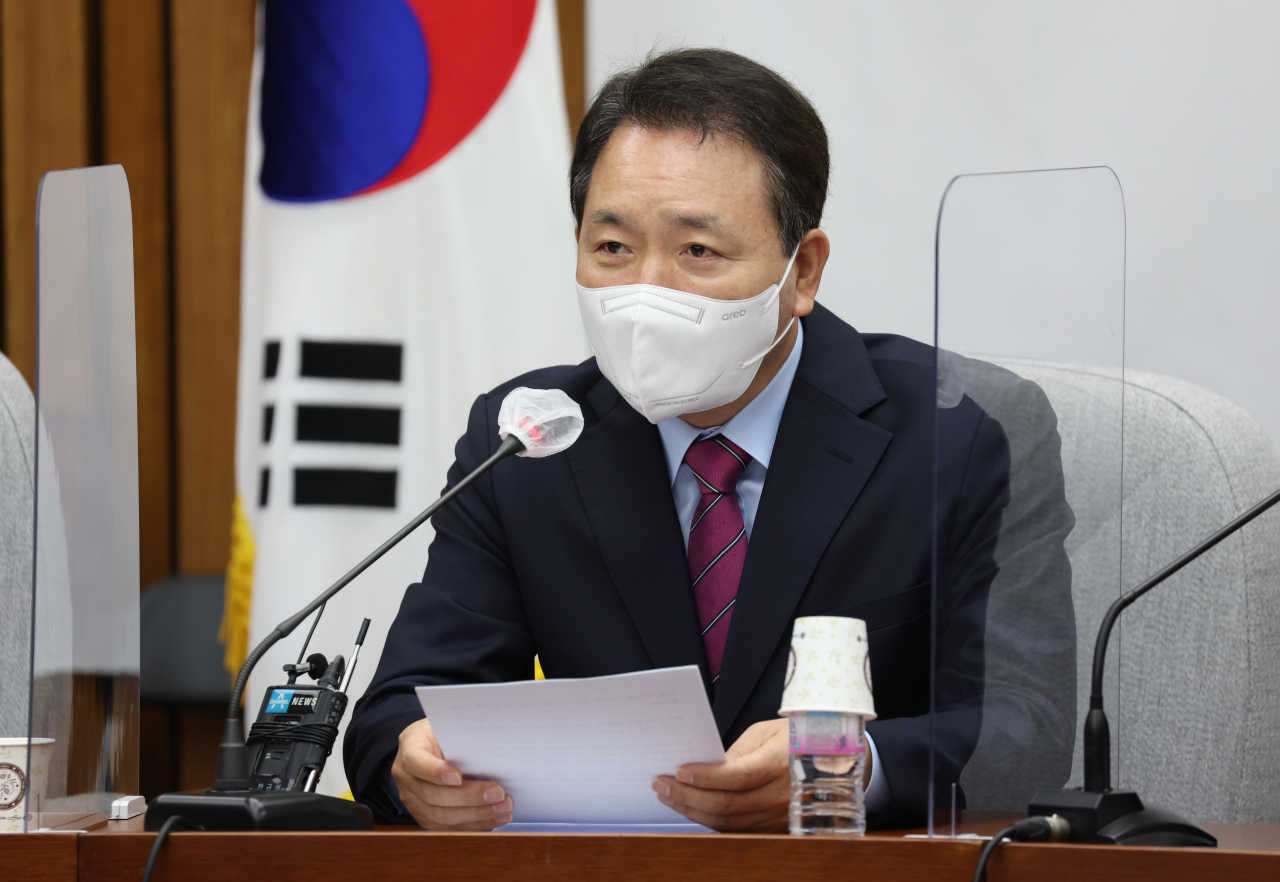 성일종 국민의힘 정책위의장이 12일 국회에서 열린 원내대책회의에서 발언하고 있다. [연합]