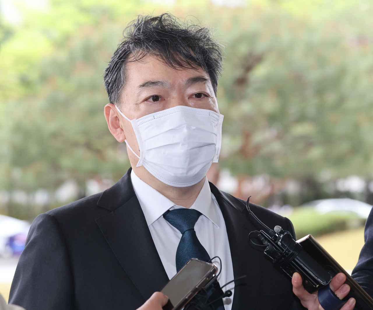 김오수 검찰총장이 13일 오전 서울 서초구 대검찰청에 출근하며 발언하고 있다. [연합]